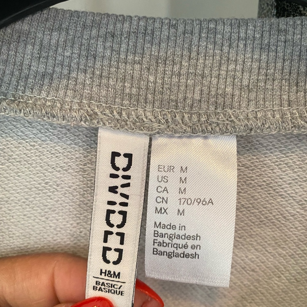 Grey pullover - Picture 2 of 2